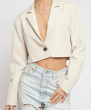 Cargar imagen en el visor de la galería, Fave crop blazer-nude
